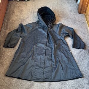 Talk Of The Walk Gray Poncho SIZE S/M